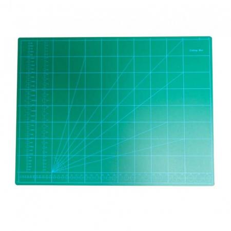 Base de Corte Ok Cutting Mat 300 X 225 X 3,0mm Doble Cara Verde Cuadriculada Ref. A4-3022